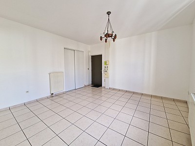 APPARTEMENT T3 A LOUER - ST ETIENNE - 72.5 m2 - 650 &euro; charges comprises par mois