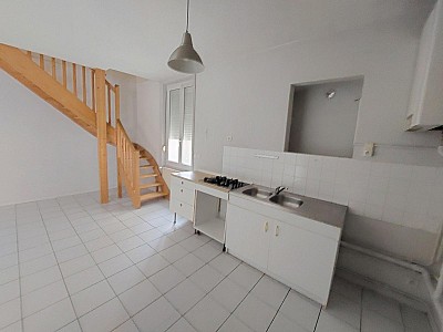 APPARTEMENT T3 A LOUER - ST ETIENNE - 52.77 m2 - 380 € charges comprises par mois