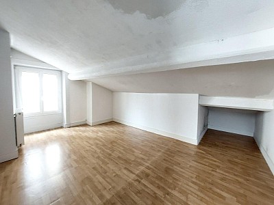 APPARTEMENT T3 A LOUER - ST ETIENNE - 52.77 m2 - 380 € charges comprises par mois