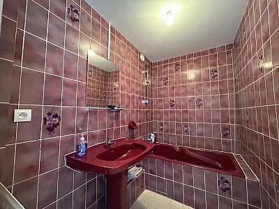 APPARTEMENT T3 A VENDRE - ST ETIENNE - 62 m2 - 45 000 €