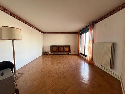 APPARTEMENT T3 A VENDRE - ST ETIENNE - 72 m2 - 89 000 €