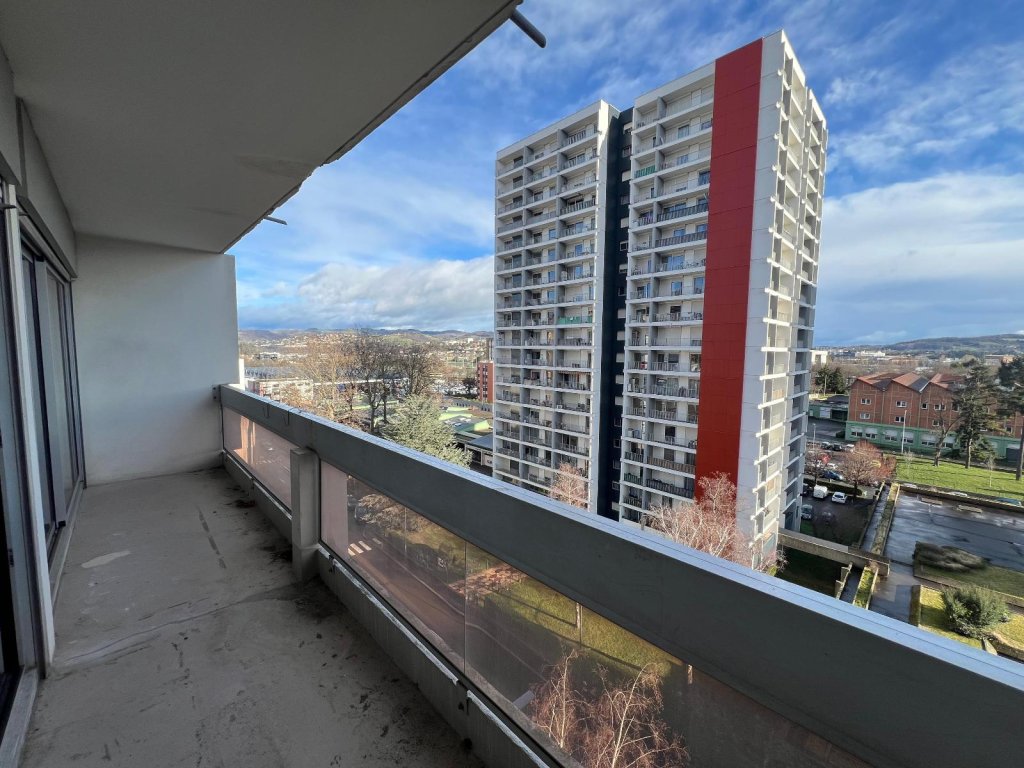 APPARTEMENT T3 A VENDRE - ST ETIENNE - 66 m2 - 75 000 &euro;