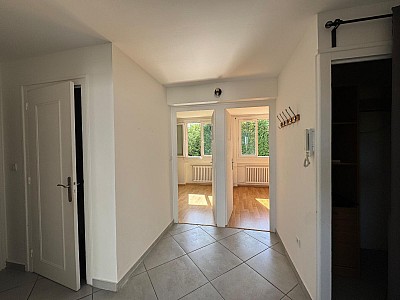 APPARTEMENT T3 A VENDRE - ST ETIENNE - 57 m2 - 75 000 €