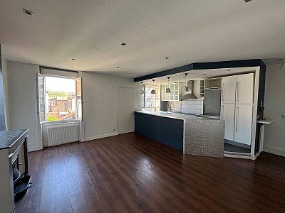 APPARTEMENT T3 A VENDRE - ST ETIENNE - 71 m2 - 85 000 €