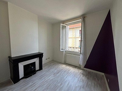 APPARTEMENT T3 A VENDRE - ST ETIENNE - 71 m2 - 85 000 €