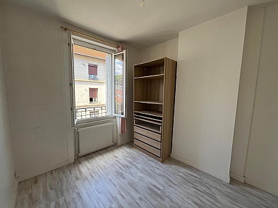 APPARTEMENT T3 A VENDRE - ST ETIENNE - 71 m2 - 85 000 €