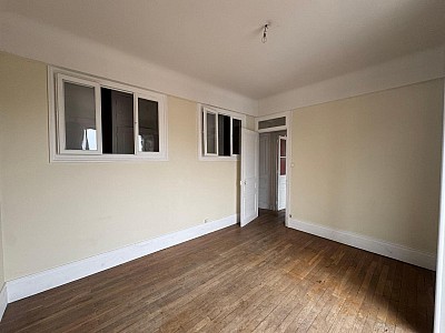 APPARTEMENT T3 A VENDRE - ST ETIENNE Centre Ville - 56.07 m2 - 49 000 €