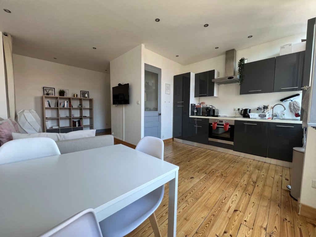 APPARTEMENT T3 A VENDRE - ST ETIENNE - 73 m2 - 125 000 &euro;