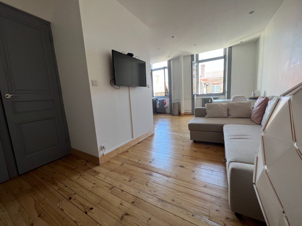 APPARTEMENT T3 A VENDRE - ST ETIENNE - 73 m2 - 125 000 &euro;