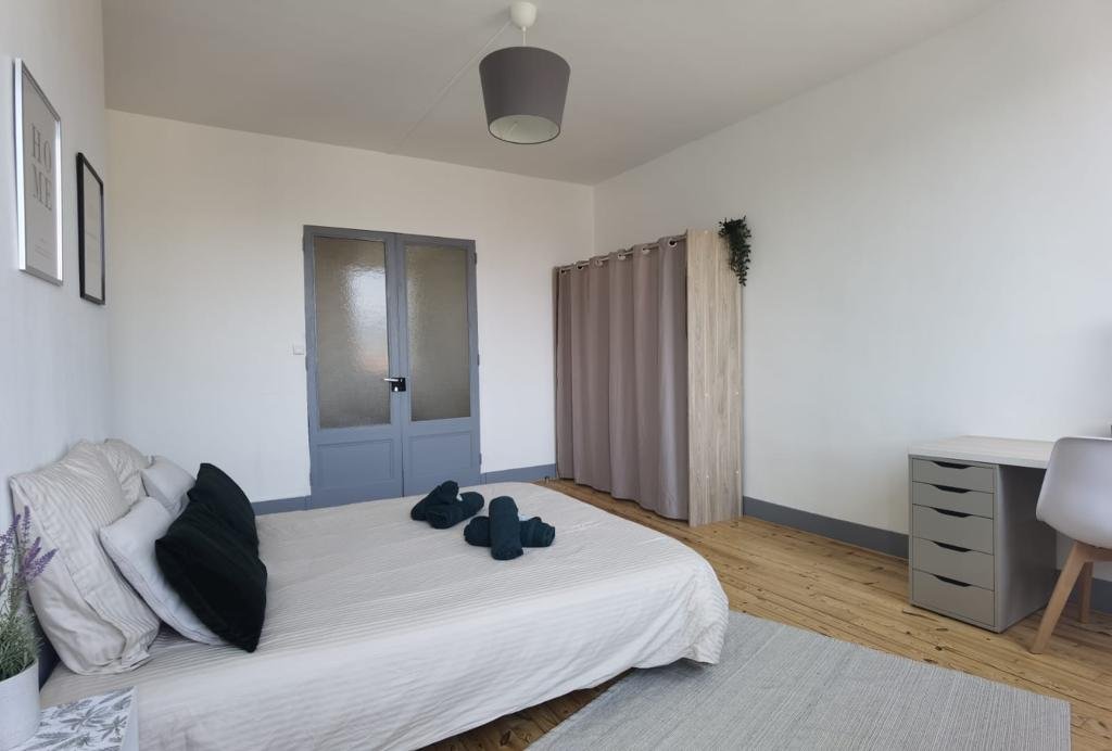 APPARTEMENT T3 A VENDRE - ST ETIENNE - 73 m2 - 125 000 &euro;