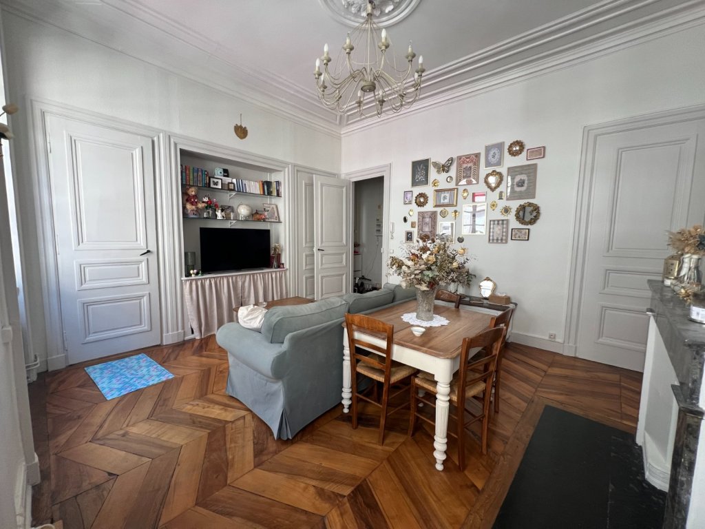APPARTEMENT T3 A VENDRE - ST ETIENNE - 71.89 m2 - 85 000 &euro;
