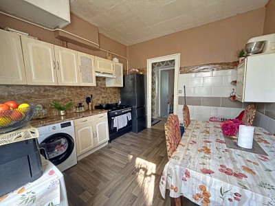 T3 A VENDRE - ST ETIENNE - 65.65 m2 - 45 000 €