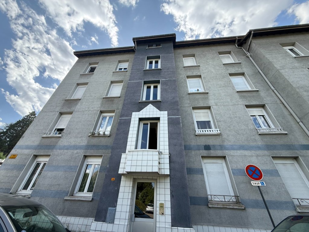 T3 A VENDRE - ST ETIENNE - 65.65 m2 - 45 000 &euro;