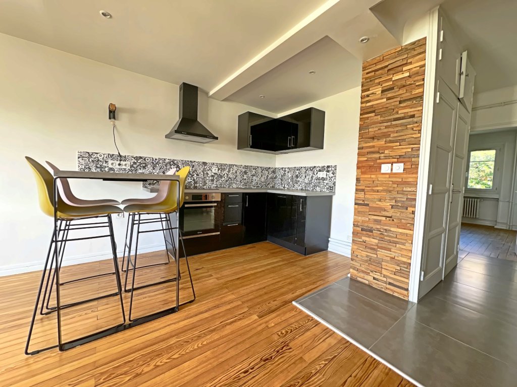 APPARTEMENT T3 A VENDRE - ST ETIENNE - 54 m2 - 67 000 &euro;