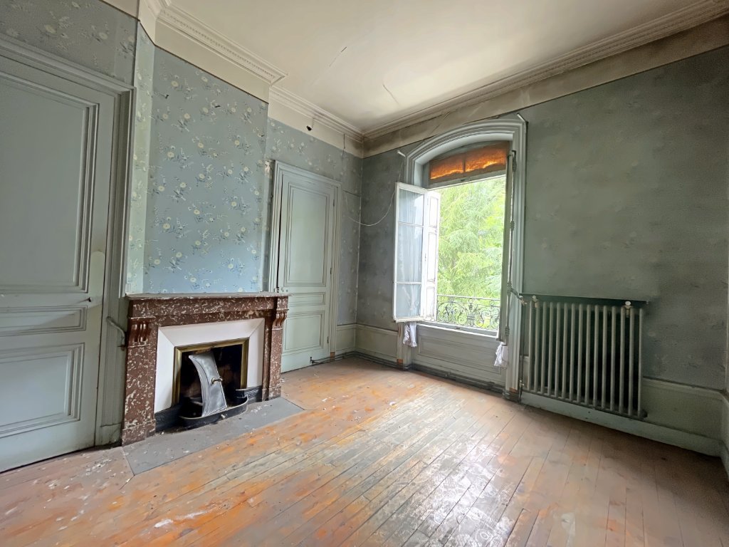 Appartement T3 à rénover entièrement secteur Faculté