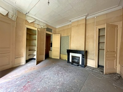 Appartement T3 à rénover entièrement secteur Faculté