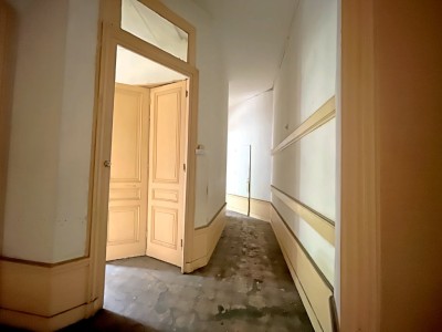 Appartement T3 à rénover entièrement secteur Faculté