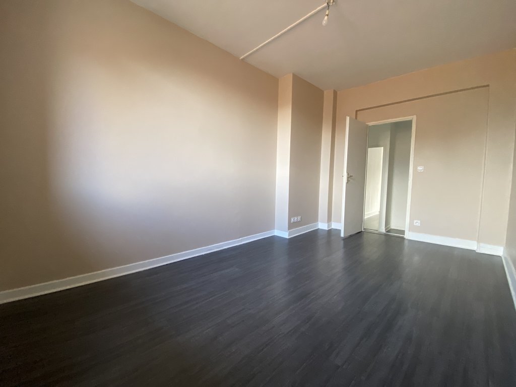 APPARTEMENT T4 A LOUER - FIRMINY - 79.96 m2 - 563 &euro; charges comprises par mois