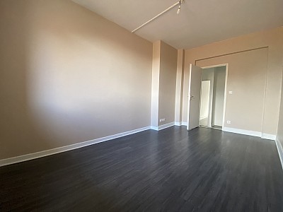 APPARTEMENT T4 A LOUER - FIRMINY - 79.96 m2 - 563 € charges comprises par mois