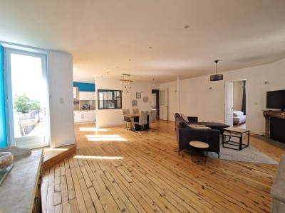 APPARTEMENT T4 A LOUER - ST ETIENNE Parc Giron - 104.2 m2 - 750 € charges comprises par mois