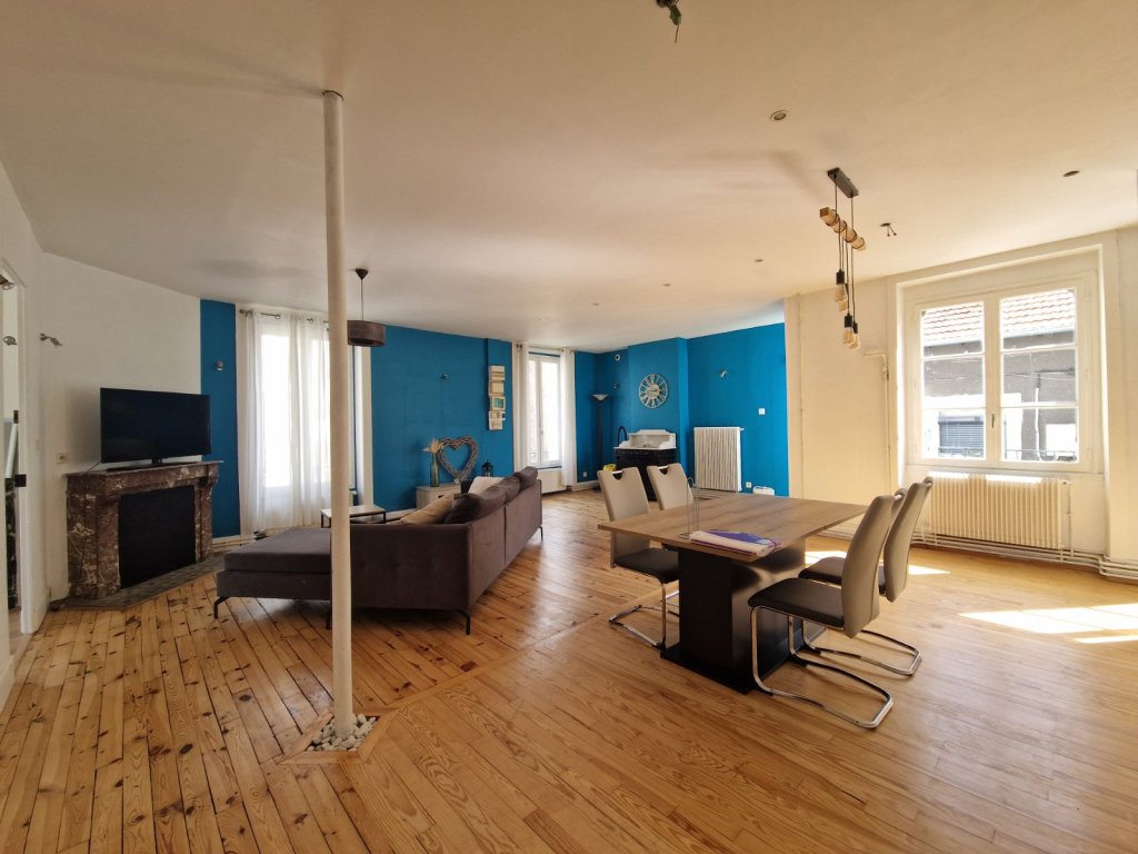 APPARTEMENT T4 A LOUER - ST ETIENNE Parc Giron - 104.2 m2 - 750 &euro; charges comprises par mois