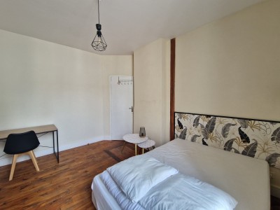APPARTEMENT T4 A LOUER - ST ETIENNE Parc Giron - 104.2 m2 - 750 € charges comprises par mois