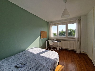 APPARTEMENT T4 A LOUER - ST ETIENNE - 67.82 m2 - 725 € charges comprises par mois