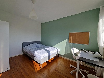 APPARTEMENT T4 A LOUER - ST ETIENNE - 67.82 m2 - 725 € charges comprises par mois
