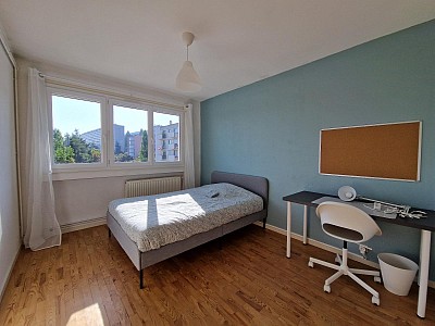 APPARTEMENT T4 A LOUER - ST ETIENNE - 67.82 m2 - 725 € charges comprises par mois