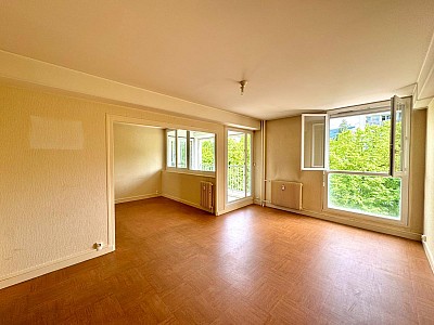 APPARTEMENT T4 A LOUER - ST ETIENNE - 96 m2 - 795 € charges comprises par mois