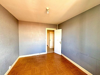 APPARTEMENT T4 A LOUER - ST ETIENNE - 96 m2 - 795 € charges comprises par mois