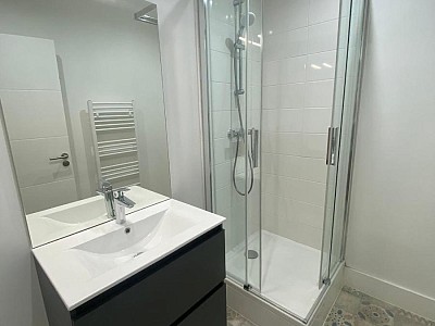 APPARTEMENT T4 A LOUER - ST ETIENNE - 107.89 m2 - 990 € charges comprises par mois