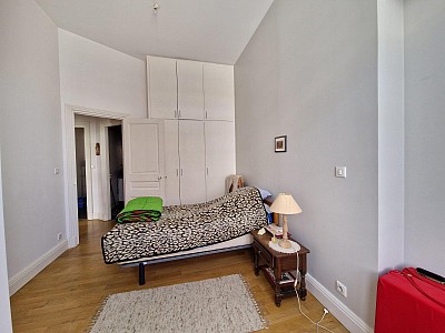 APPARTEMENT T4 A LOUER - ST ETIENNE - 120 m2 - 890 € charges comprises par mois