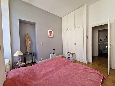 APPARTEMENT T4 A LOUER - ST ETIENNE - 120 m2 - 890 € charges comprises par mois