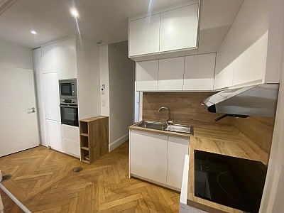 APPARTEMENT T4 A LOUER - ST ETIENNE - 82.08 m2 - 930 € charges comprises par mois