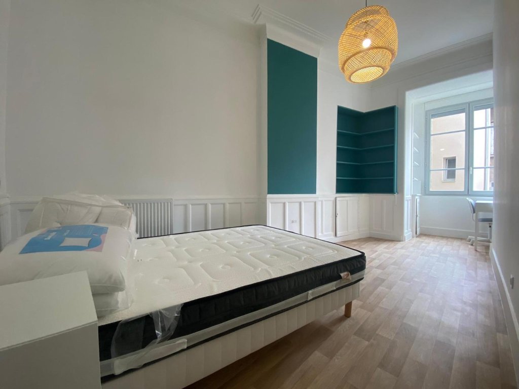 APPARTEMENT T4 A LOUER - ST ETIENNE - 82.08 m2 - 930 &euro; charges comprises par mois