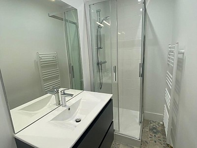 APPARTEMENT T4 A LOUER - ST ETIENNE - 82.08 m2 - 930 € charges comprises par mois