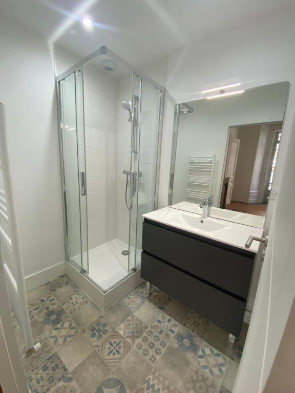 APPARTEMENT T4 A LOUER - ST ETIENNE - 82.08 m2 - 930 &euro; charges comprises par mois