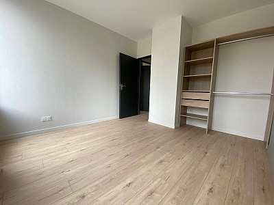 APPARTEMENT T4 A LOUER - ST ETIENNE - 76.26 m2 - 715 € charges comprises par mois