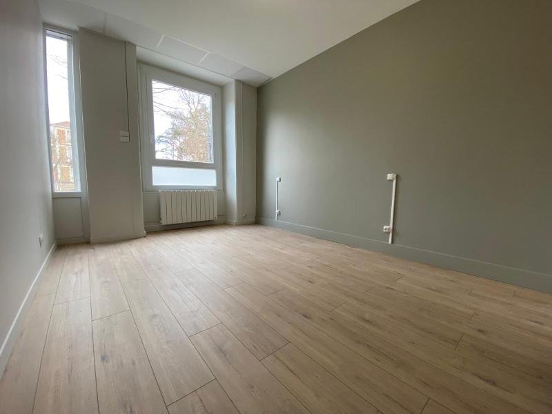 APPARTEMENT T4 A LOUER - ST ETIENNE - 76.26 m2 - 715 &euro; charges comprises par mois