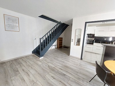 APPARTEMENT T4 A LOUER - ST ETIENNE - 84.81 m2 - 790 € charges comprises par mois