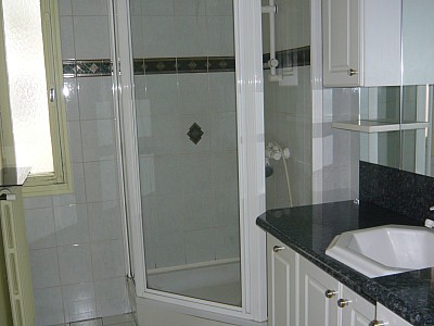 APPARTEMENT T4 A LOUER - ST ETIENNE - 68.6 m2 - 660 € charges comprises par mois