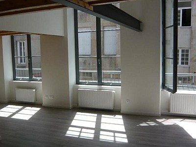 APPARTEMENT T4 A LOUER - ST ETIENNE - 86.08 m2 - 740 € charges comprises par mois