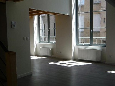 APPARTEMENT T4 A LOUER - ST ETIENNE - 86.08 m2 - 740 € charges comprises par mois