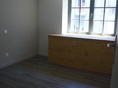 APPARTEMENT T4 A LOUER - ST ETIENNE - 86.08 m2 - 740 € charges comprises par mois