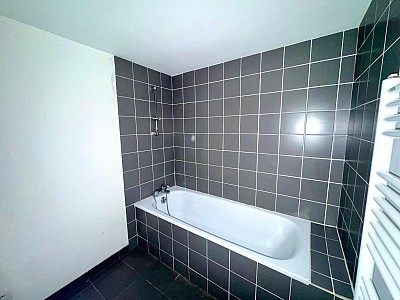 APPARTEMENT T4 A LOUER - ST ETIENNE - 86.08 m2 - 740 € charges comprises par mois