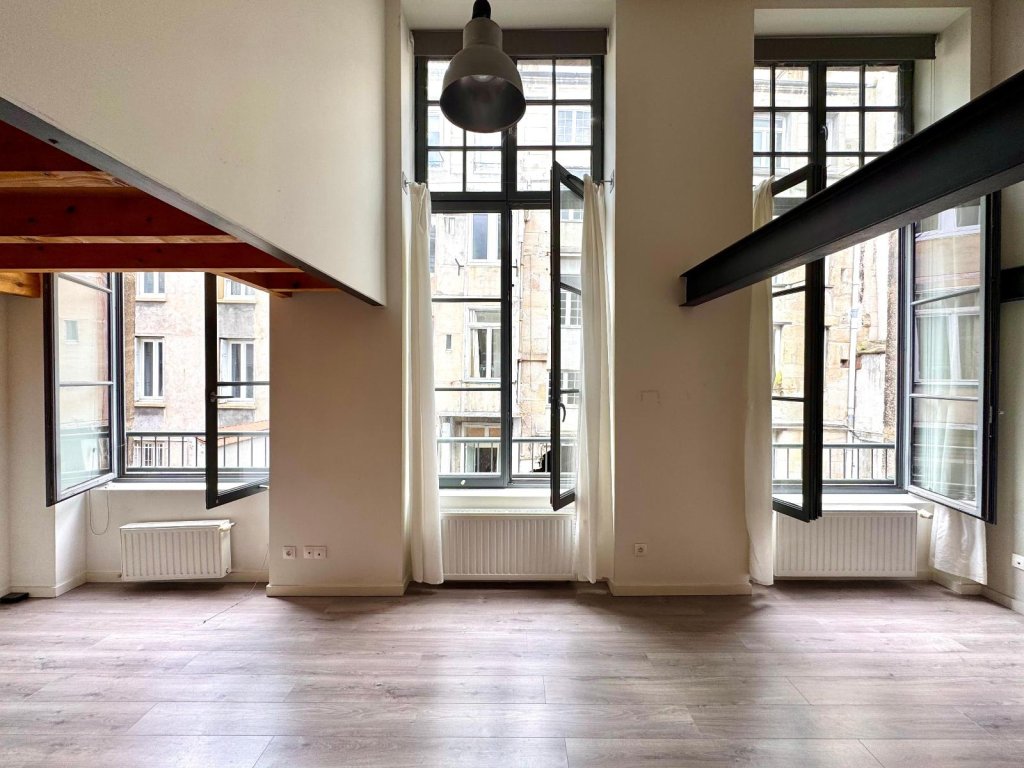 APPARTEMENT T4 A LOUER - ST ETIENNE - 86.08 m2 - 740 &euro; charges comprises par mois