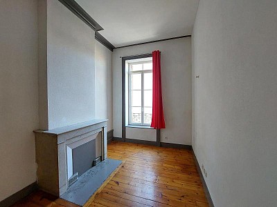 APPARTEMENT T4 A LOUER - ST ETIENNE - 80.34 m2 - 655 € charges comprises par mois