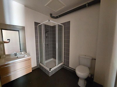 APPARTEMENT T4 A LOUER - ST ETIENNE - 80.34 m2 - 655 € charges comprises par mois