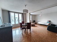 APPARTEMENT T4 A LOUER - ST ETIENNE - 81.98 m2 - 715 € charges comprises par mois
